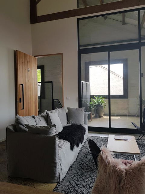 THE WAREHOUSE APARTMENTS - Accommodation Guide 1