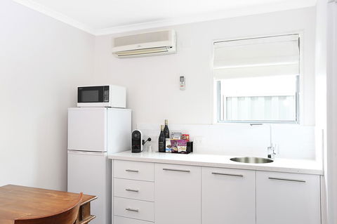 Quality Inn & Suites The Menzies - Accommodation Asia 6