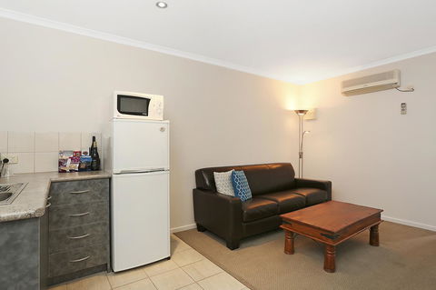 Quality Inn & Suites The Menzies - Accommodation Asia 39