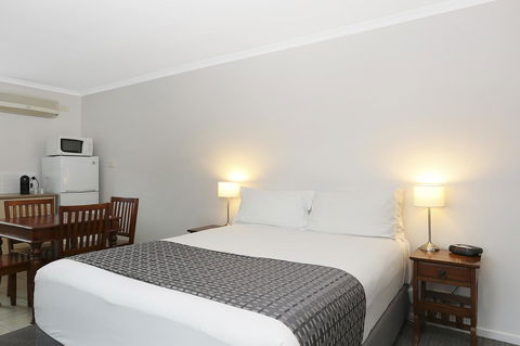 Quality Inn & Suites The Menzies - Accommodation Asia 16