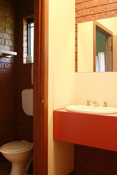 The Harrietville Snowline Hotel - Accommodation Asia 8