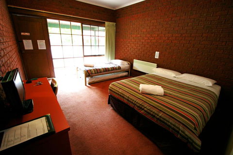 The Harrietville Snowline Hotel - Accommodation Asia 7