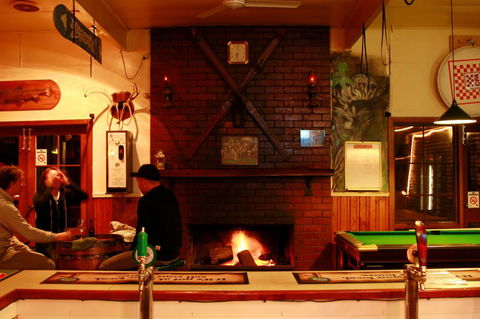 The Harrietville Snowline Hotel - Accommodation Asia 3
