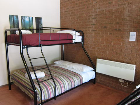 The Harrietville Snowline Hotel - Accommodation Asia 20