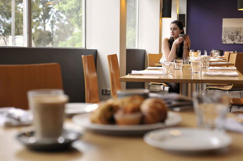 Mercure North Melbourne - Accommodation Asia 11