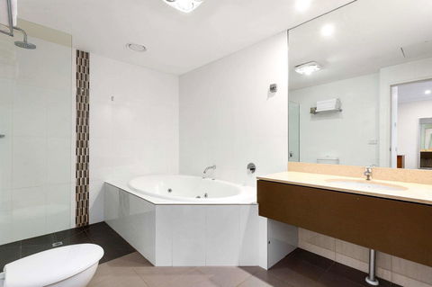 Quality Hotel Bayside Geelong - Accommodation Guide 21