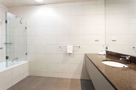 Quality Hotel Bayside Geelong - Accommodation Guide 11