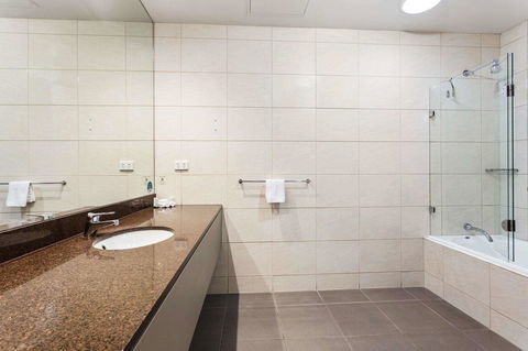 Quality Hotel Bayside Geelong - Accommodation Guide 15
