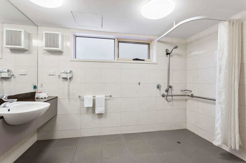Quality Hotel Bayside Geelong - Accommodation Guide 13