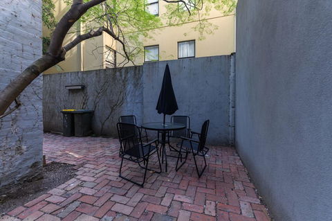 Unique 3 Bedroom Central CBD Townhouse - Accommodation Asia 16