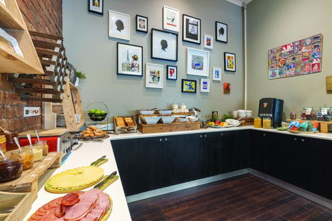 Best Western Melbourne City - Accommodation Asia 19