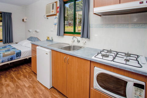 BIG4 Castlemaine Gardens - Accommodation Asia 16