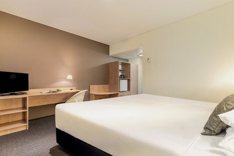 Ibis Melbourne Hotel And Apartments - Accommodation Guide 6