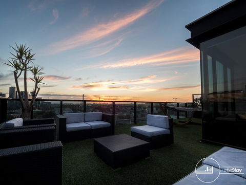 LittleStay Alessi - 2 Bedroom Aptm - Accommodation Asia 4