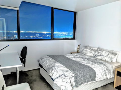 Breathtaking View Apartment With Gym & Sauna - Accommodation Asia 6