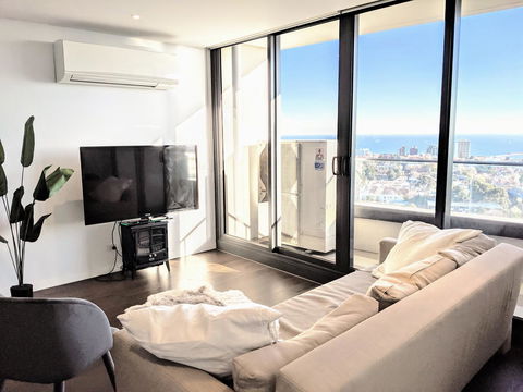 Breathtaking View Apartment With Gym & Sauna - Accommodation Asia 16