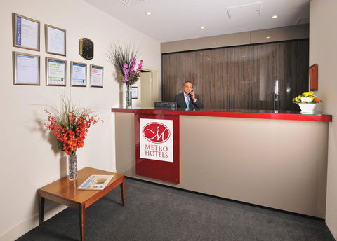 Metro Apartments On Bank Place - Accommodation Asia 4