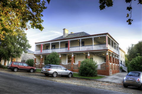 Athelstane House - Accommodation Asia 1