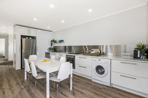Portland Bay Apartments - Accommodation Asia 4