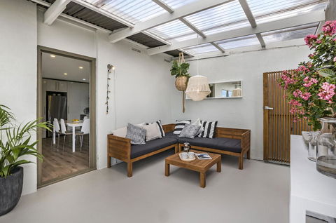 Portland Bay Apartments - Accommodation Asia 7