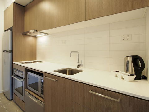 Apartments @ 350 William - Accommodation Asia 5