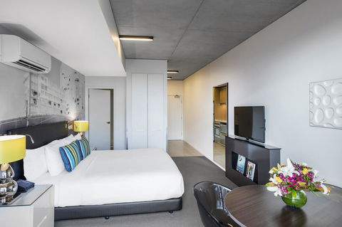 Apartments @ 350 William - Accommodation Asia 8