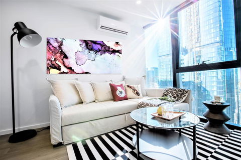 Cosmo Central Hotel Apartment - Accommodation Guide 11