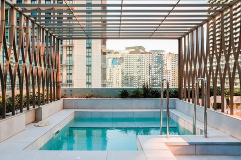 Cosmo Central Hotel Apartment - Accommodation Guide 18