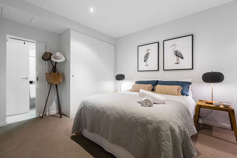 Auguste, Melbourne CBD Private Accommodation With Parking - Accommodation Guide 4