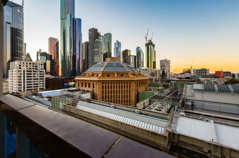 Auguste, Melbourne CBD Private Accommodation With Parking - Accommodation Guide 5