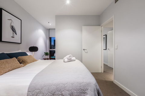 Auguste, Melbourne CBD Private Accommodation With Parking - Accommodation Guide 7