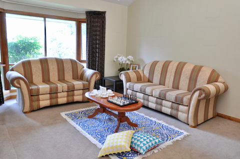Crimea Retreat - Accommodation Asia 6