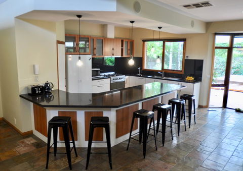 Crimea Retreat - Accommodation Asia 21