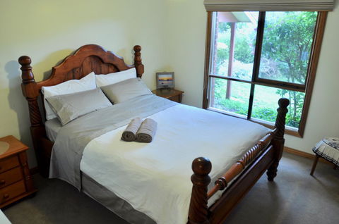 Crimea Retreat - Accommodation Asia 8