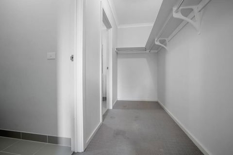 Holiday Rose - Accommodation Asia 4