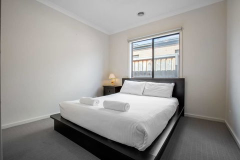 Holiday Rose - Accommodation Asia 3