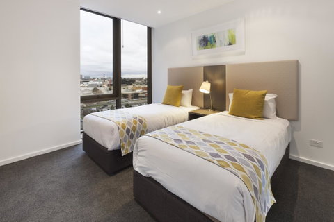 28 Nights Apartments - Accommodation Guide 1