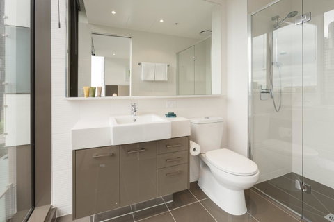 28 Nights Apartments - Accommodation Guide 9