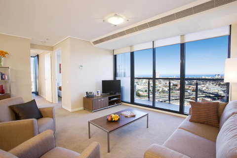 28 Nights Apartments - Accommodation Guide 12