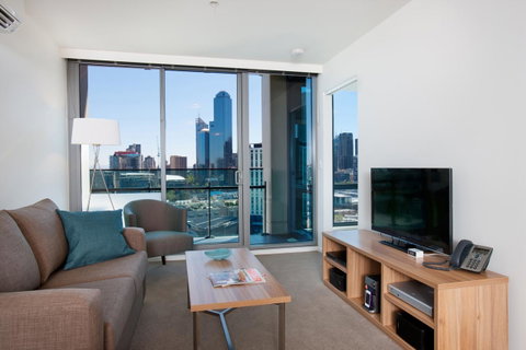 28 Nights Apartments - Accommodation Guide 0