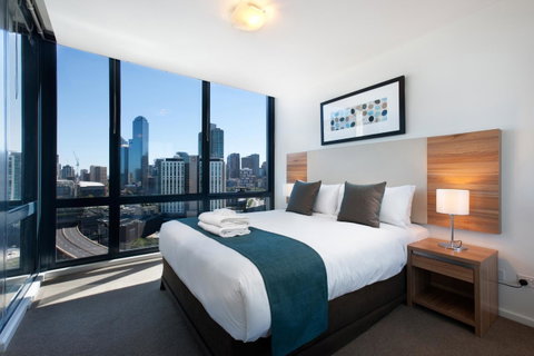 28 Nights Apartments - Accommodation Guide 6