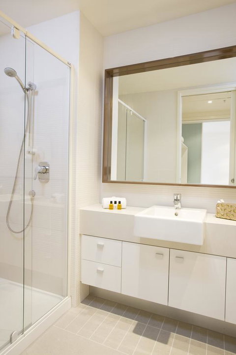 28 Nights Apartments - Accommodation Guide 17