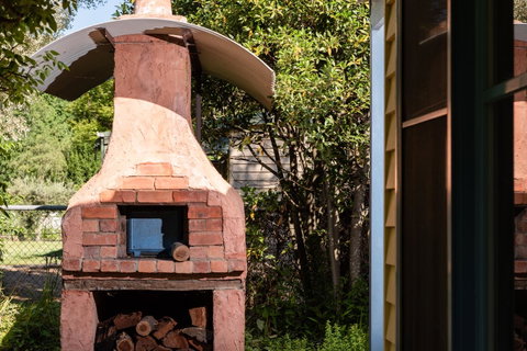 The Orchard House - Accommodation Guide 9