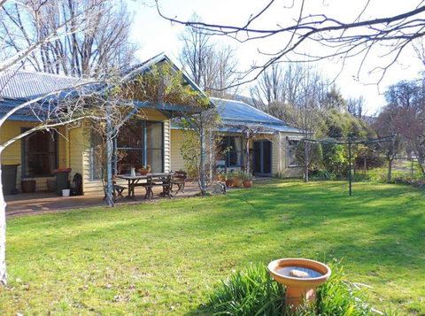 The Orchard House - Accommodation Guide 25