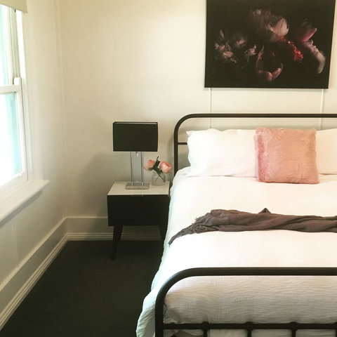 The Orchard House - Accommodation Guide 23