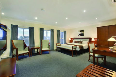 Best Western Plus Buckingham International - Accommodation Guide 6