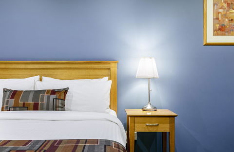 Best Western Plus Buckingham International - Accommodation Guide 16