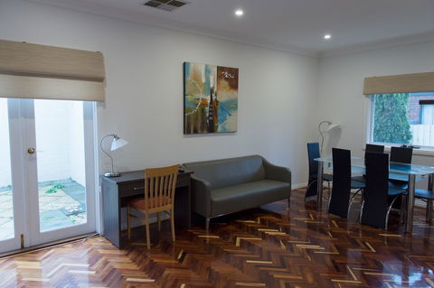 Best Western Plus Buckingham International - Accommodation Guide 32