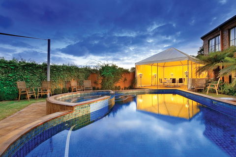 Best Western Plus Buckingham International - Accommodation Guide 4