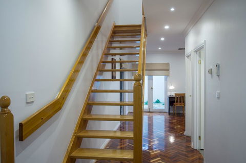 Best Western Plus Buckingham International - Accommodation Guide 20